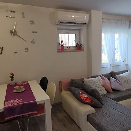 Apartments Mary & Free Parking روفينج الغرفة الصورة