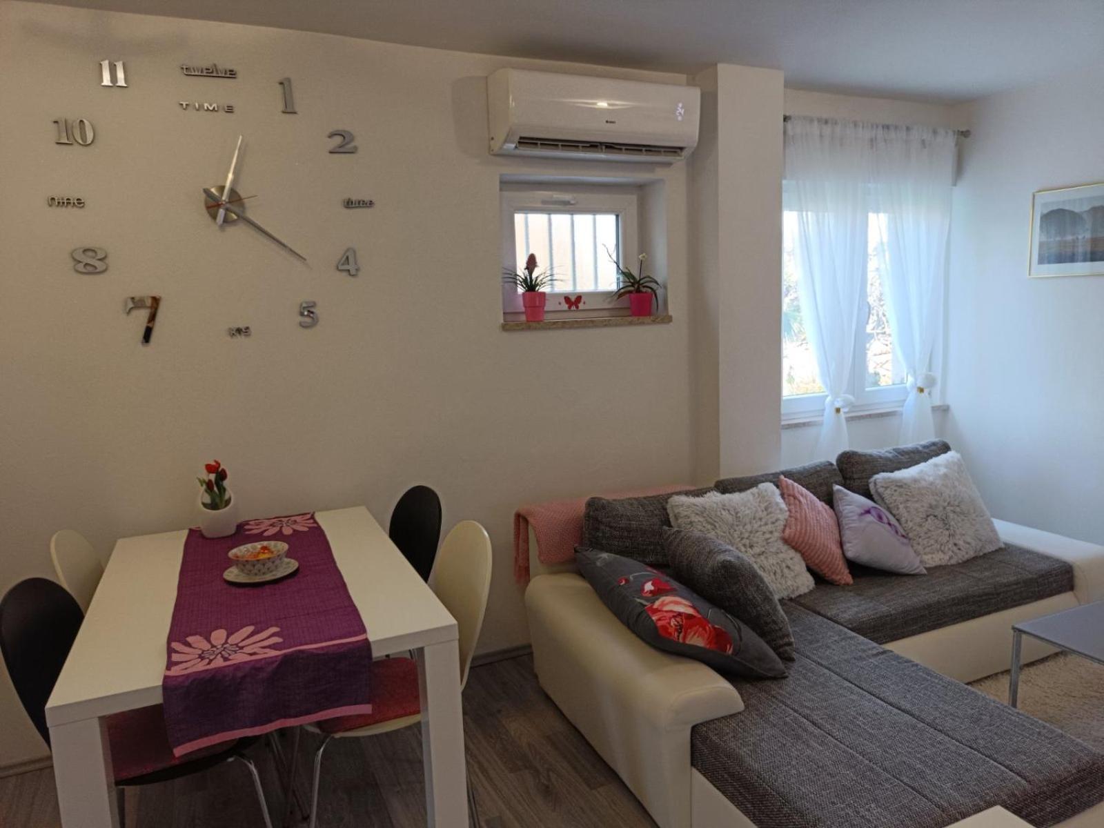 Apartments Mary & Free Parking روفينج الغرفة الصورة