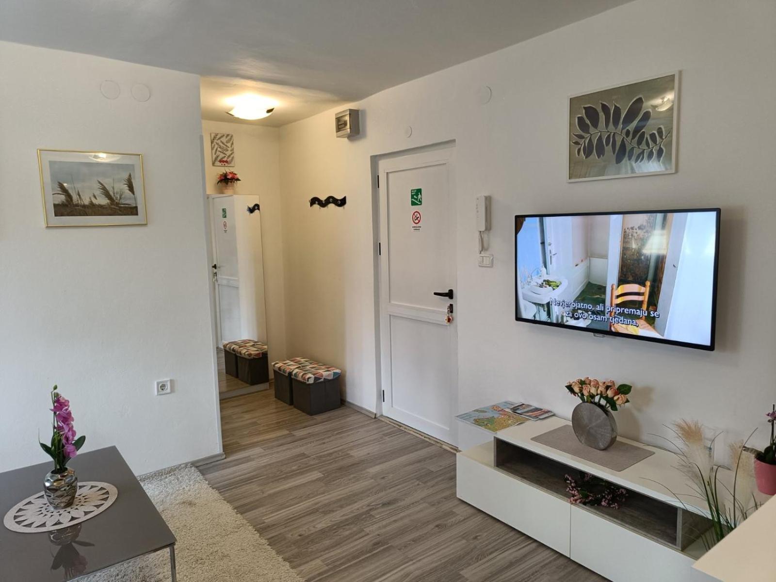 Apartments Mary & Free Parking روفينج الغرفة الصورة