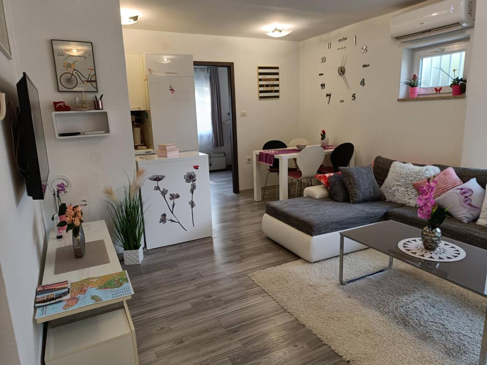 Apartments Mary & Free Parking روفينج الغرفة الصورة